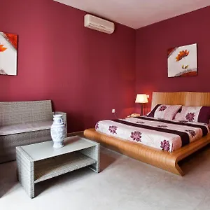 2* Hotel Atalaya